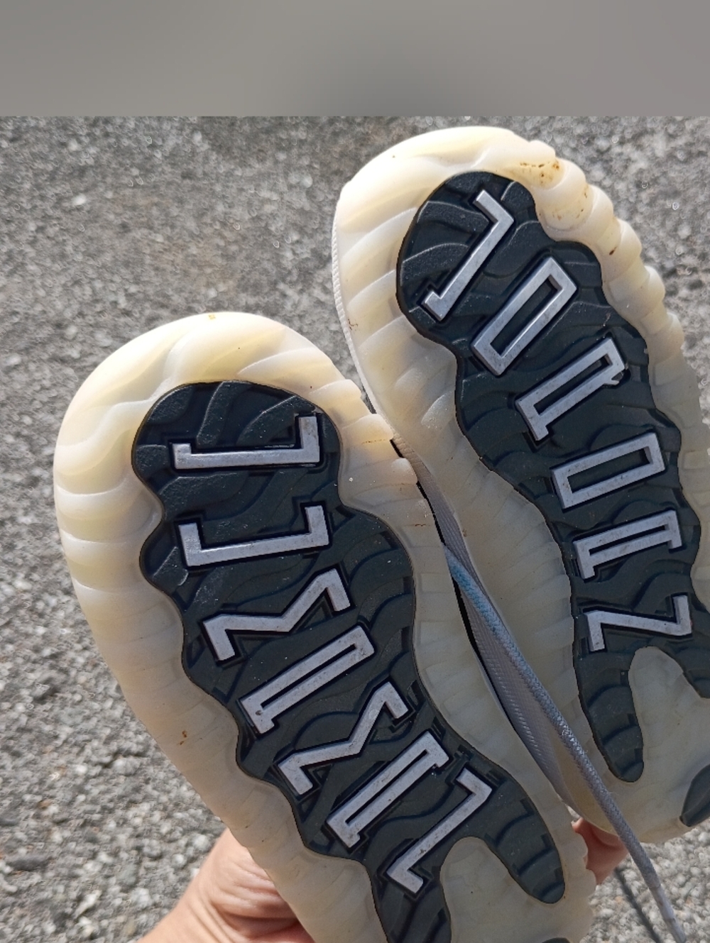 Jordan 11 Retro Toddler 8c White Black Patent Leather Sneaker Shoes - Picture 5 of 7